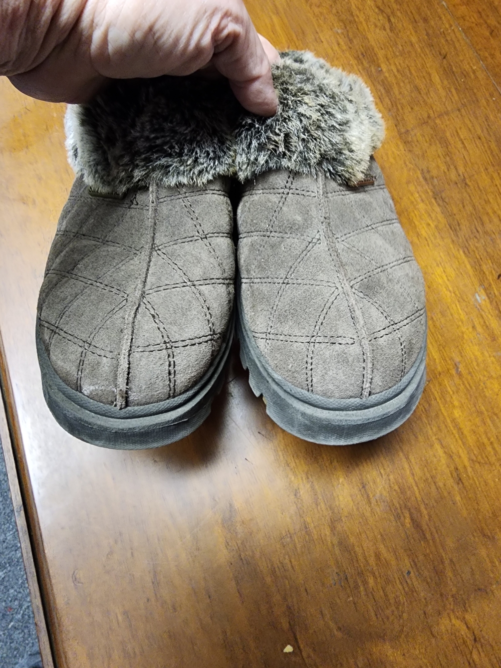 Skecher Women's Y2K 8.5 Cozy Faux-Fur Lined Slip-On Mule in Taupe